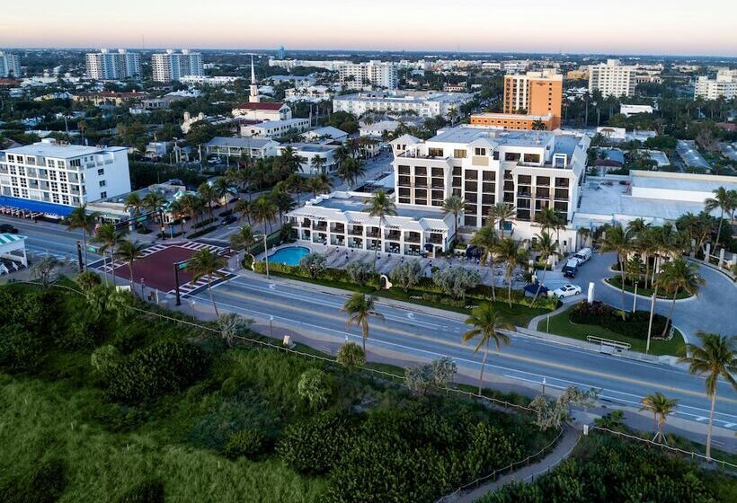 Hotelli Opal Grand Oceanfront Resort & Spa