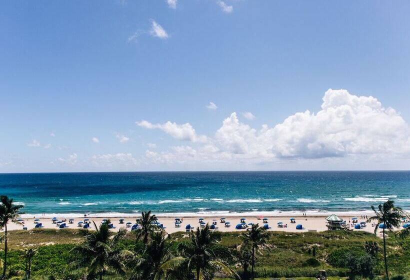 Hotelli Opal Grand Oceanfront Resort & Spa