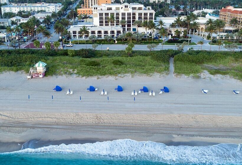 Hotelli Opal Grand Oceanfront Resort & Spa