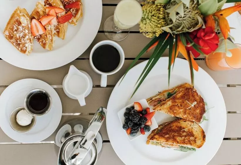 酒店 Opal Grand Oceanfront Resort & Spa