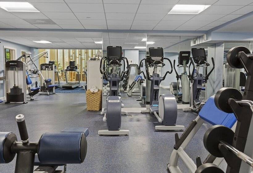 Hotelli Opal Grand Oceanfront Resort & Spa