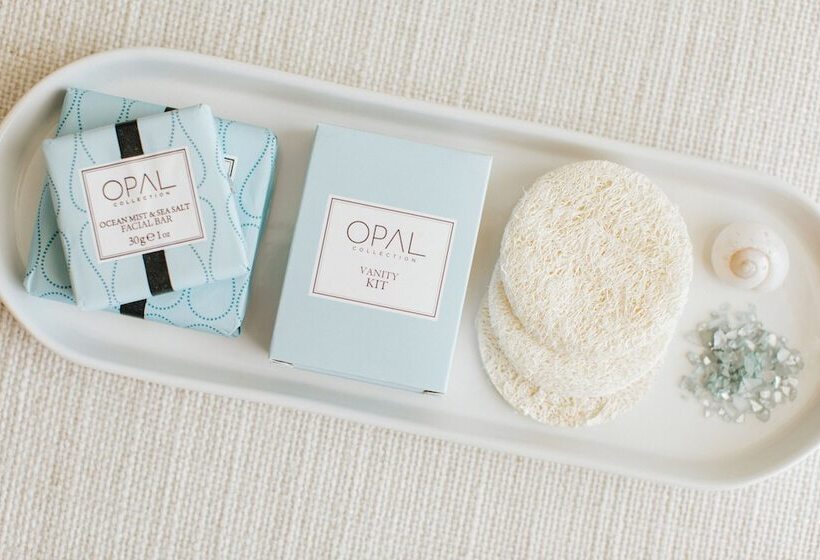 Hotelli Opal Grand Oceanfront Resort & Spa