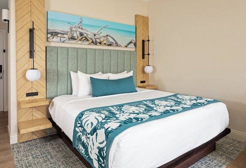 Hotelli Opal Grand Oceanfront Resort & Spa