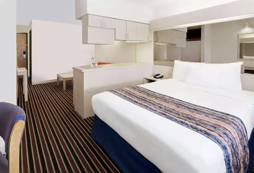 Microtel Inn & Suites By Wyndham Madison East