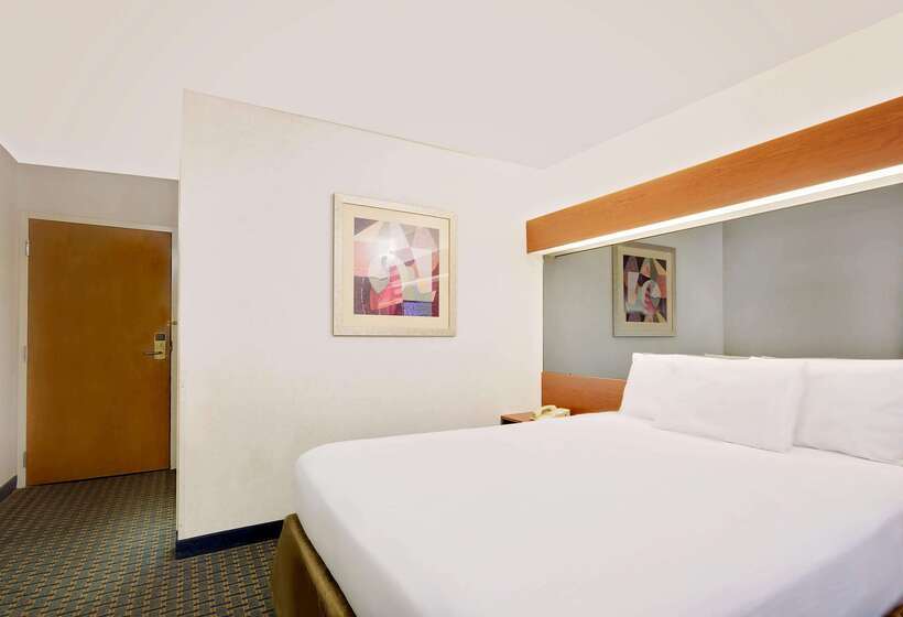 Microtel Inn By Wyndham Winston Salem