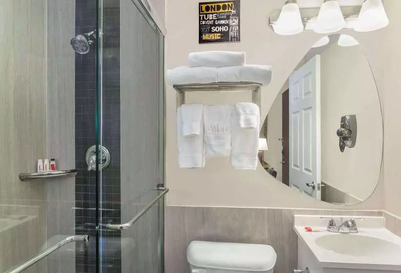 Ramada By Wyndham Miami Springs/miami International Airport