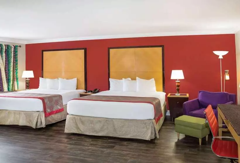 Ramada By Wyndham Miami Springs/miami International Airport