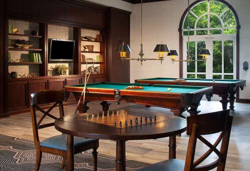 استراحتگاه Hilton Atlanta/marietta Hotel & Conference Center