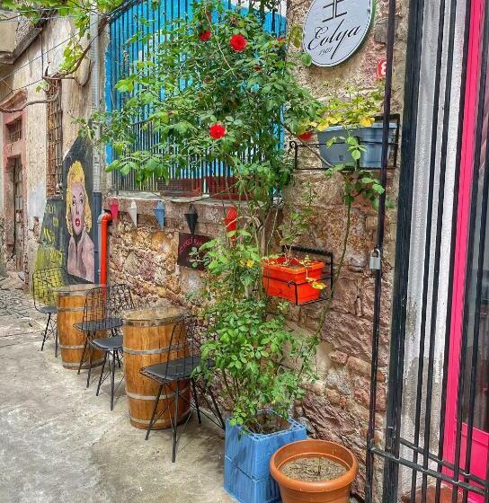 هتل Eolya Konuk Evi