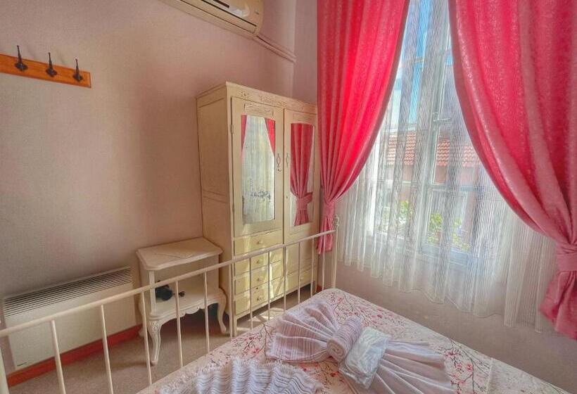 هتل Eolya Konuk Evi