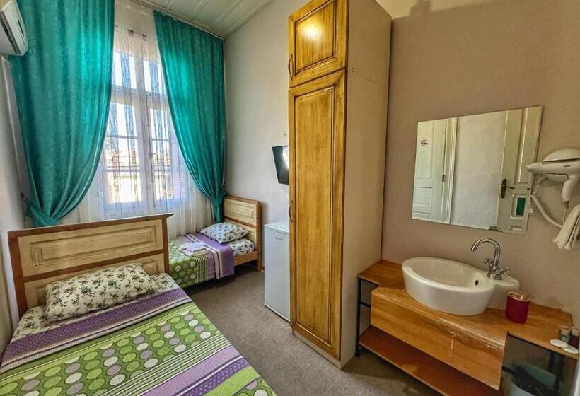 هتل Eolya Konuk Evi