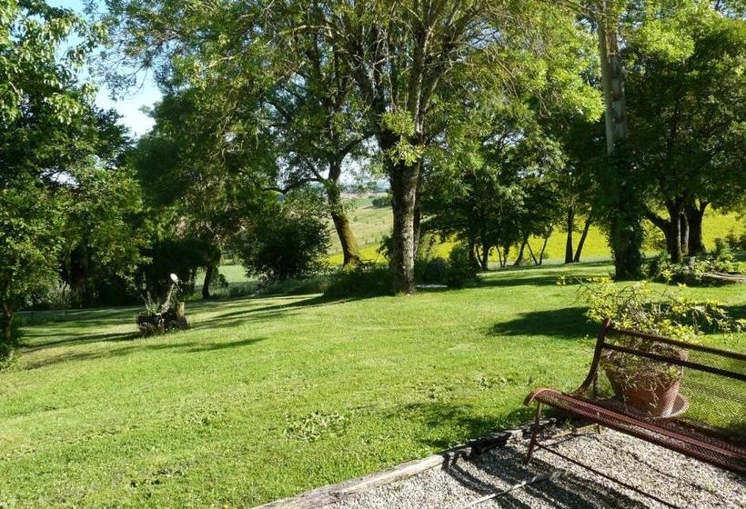 مبيت وإفطار Les Lebes La Petite Maison