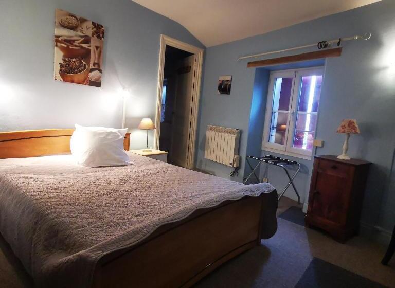 בית מלון כפרי Logis Hôtel & Restaurant Le Saint Savinien