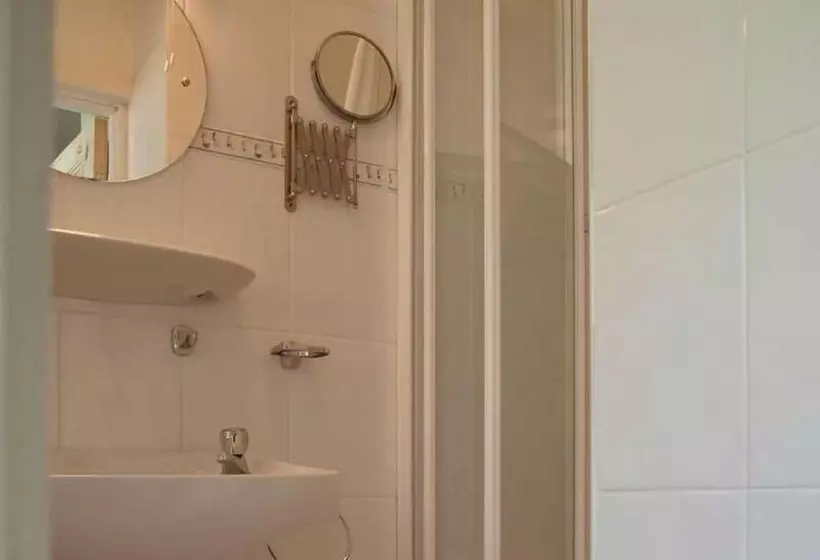 Hotelli Ross House Equestrian Holidays