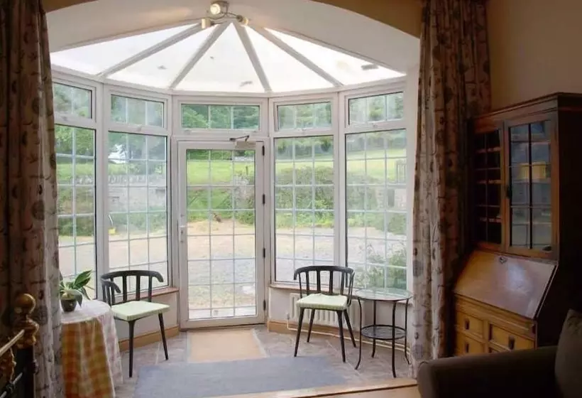 Hotelli Ross House Equestrian Holidays