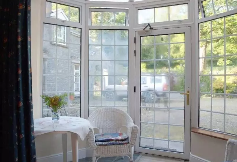 Hotelli Ross House Equestrian Holidays