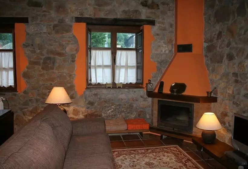 Alojamientos Rurales Valle De Bueida