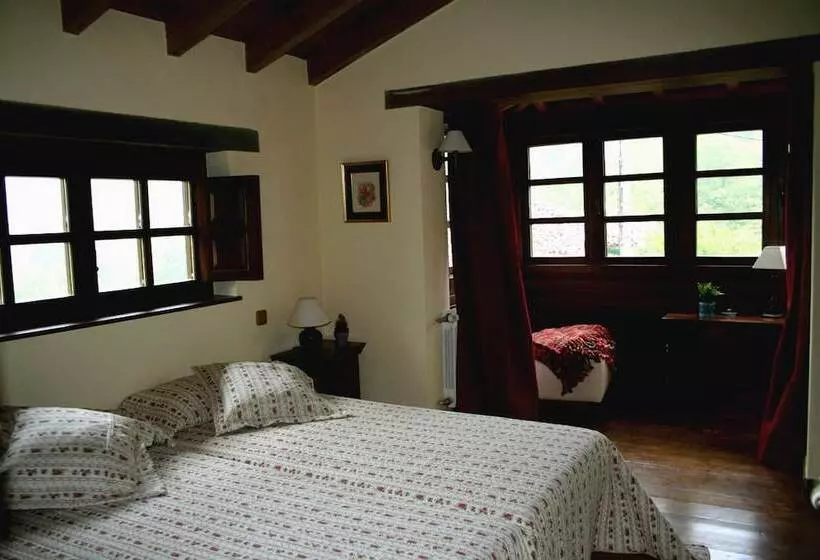 Alojamientos Rurales Valle De Bueida