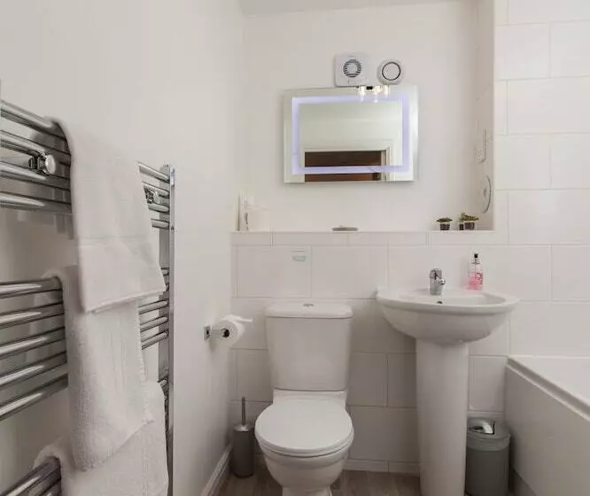 Duloch Apartments Tp