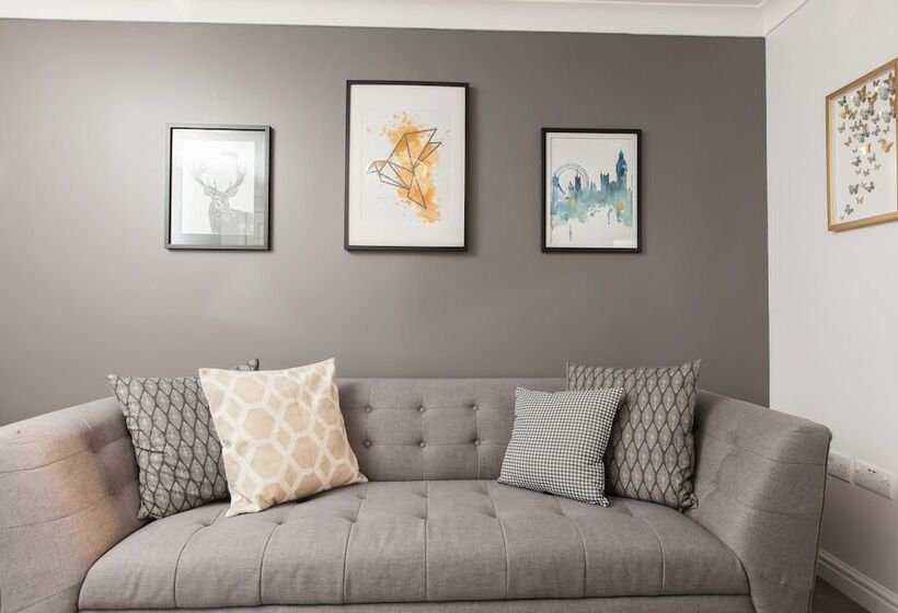 Duloch Apartments Tp