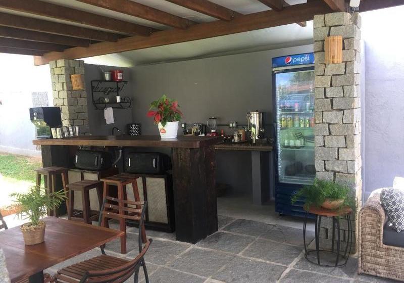 Отель Casa Larrosa Itaúna Adults Only