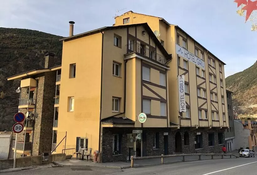 هتل Griu