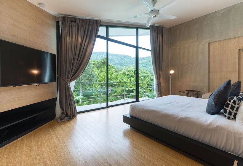 Luxury 3 Bedroom Pool Villa Angle