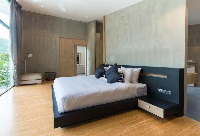Luxury 3 Bedroom Pool Villa Angle