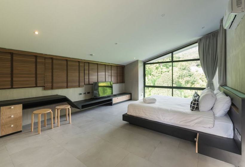 Luxury 3 Bedroom Pool Villa Angle