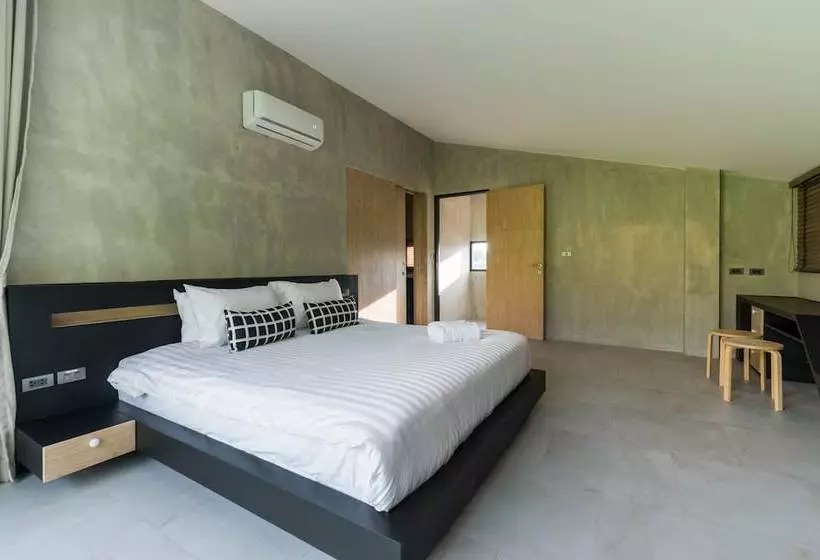 Luxury 3 Bedroom Pool Villa Angle