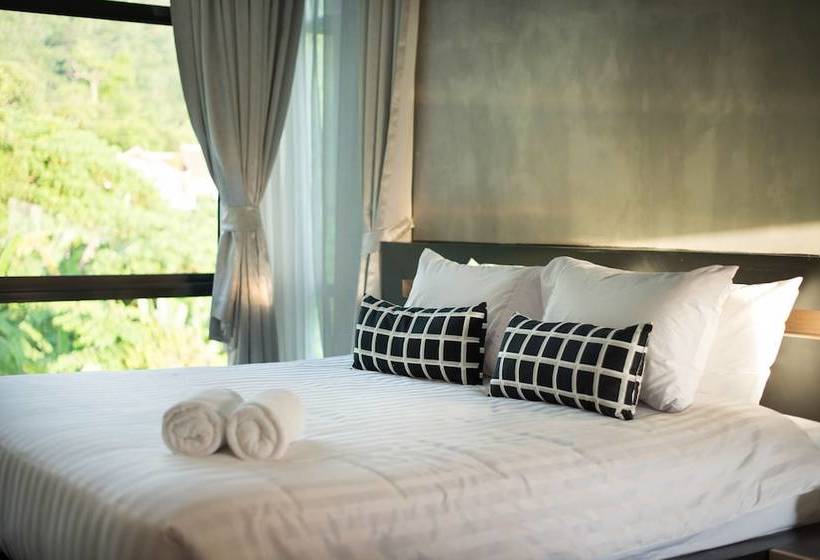 Luxury 3 Bedroom Pool Villa Angle