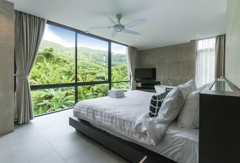 Luxury 3 Bedroom Pool Villa Angle