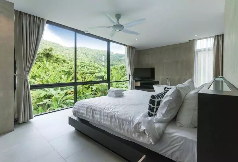 Luxury 3 Bedroom Pool Villa Angle