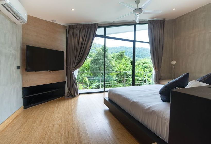 Luxury 3 Bedroom Pool Villa Angle