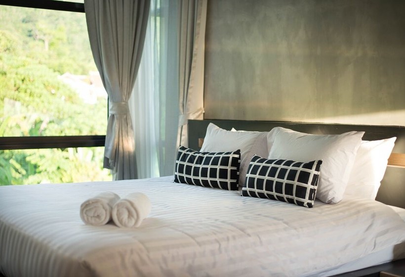 Luxury 3 Bedroom Pool Villa Angle