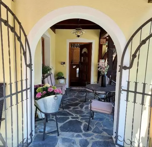 پانسیون Das Landhaus