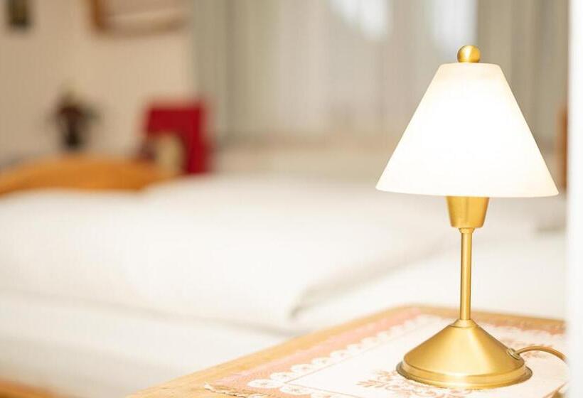 膳宿费 Das Landhaus