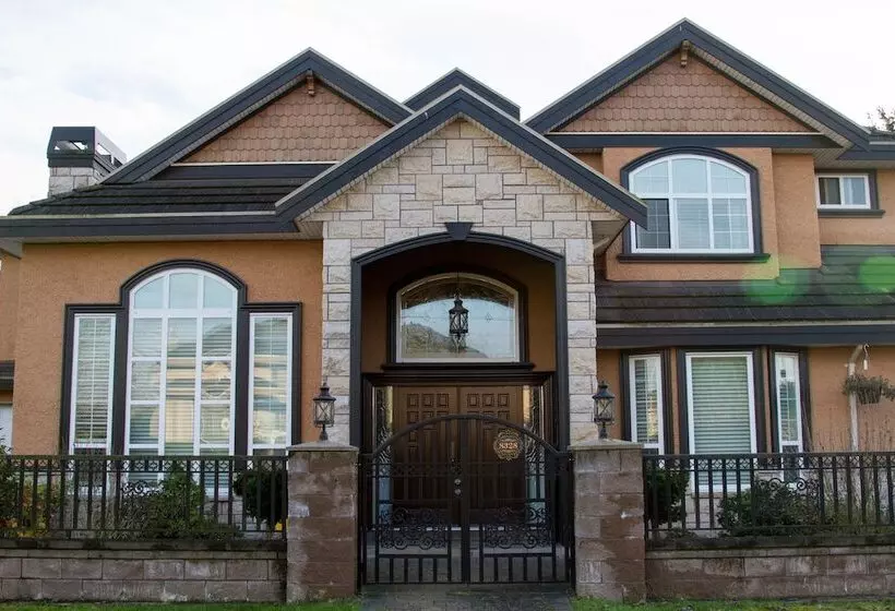 Majatalo Fenglu House