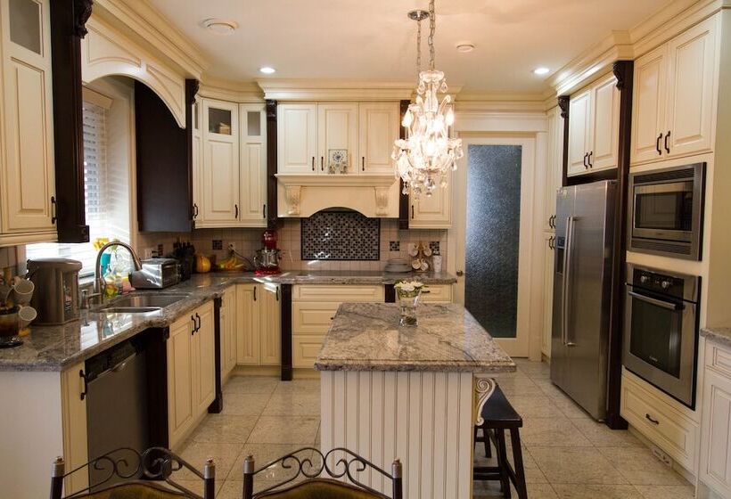 פנסיון Fenglu House