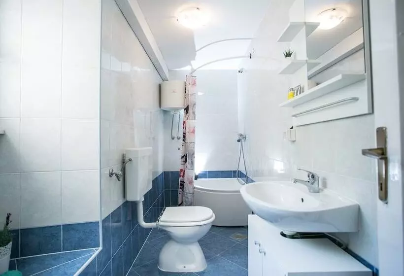 پانسیون Guest House Mendi