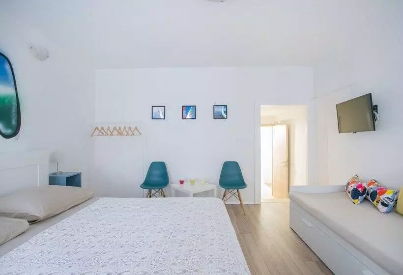 پانسیون Guest House Mendi