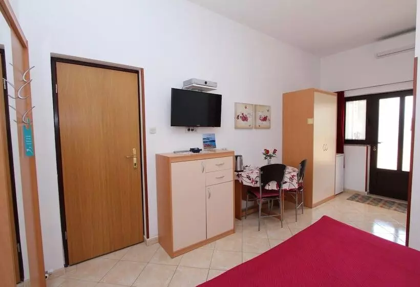 ペンション Guests House Lea