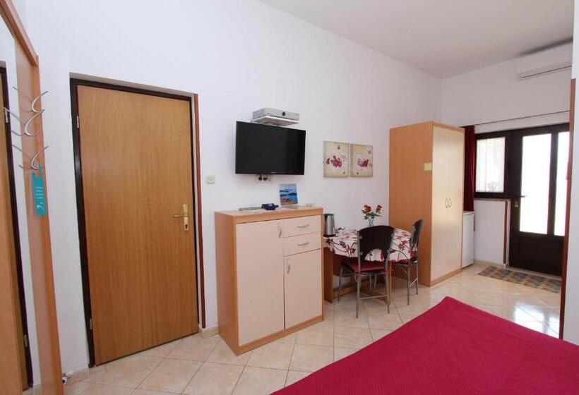 펜션 Guests House Lea