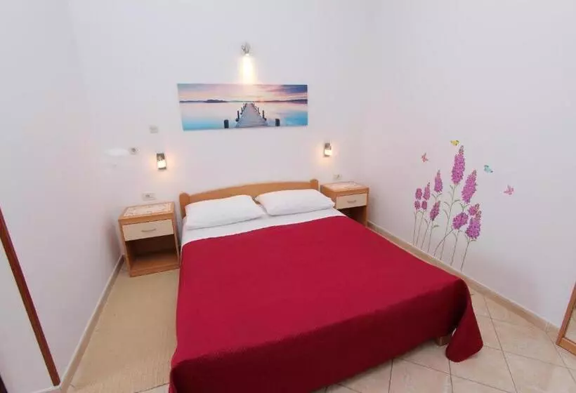 ペンション Guests House Lea