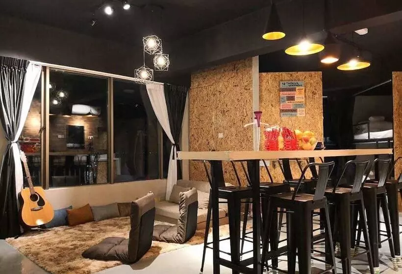 ホテル Homy Seafront Hostel