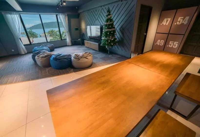 ホテル Homy Seafront Hostel