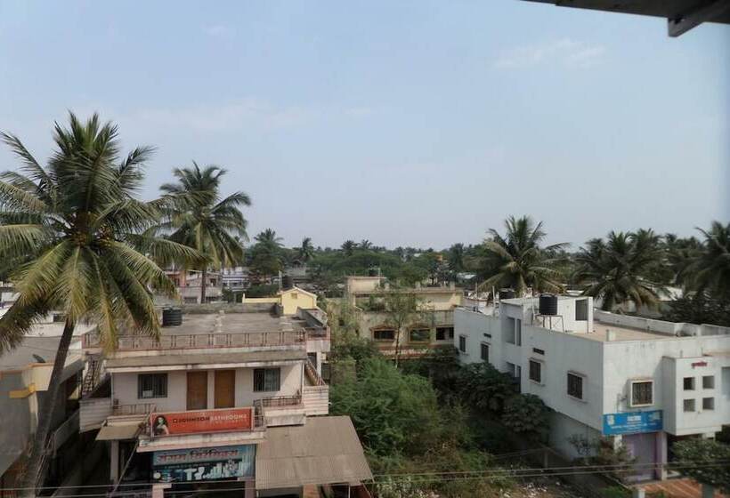 فندق Indira Sagar