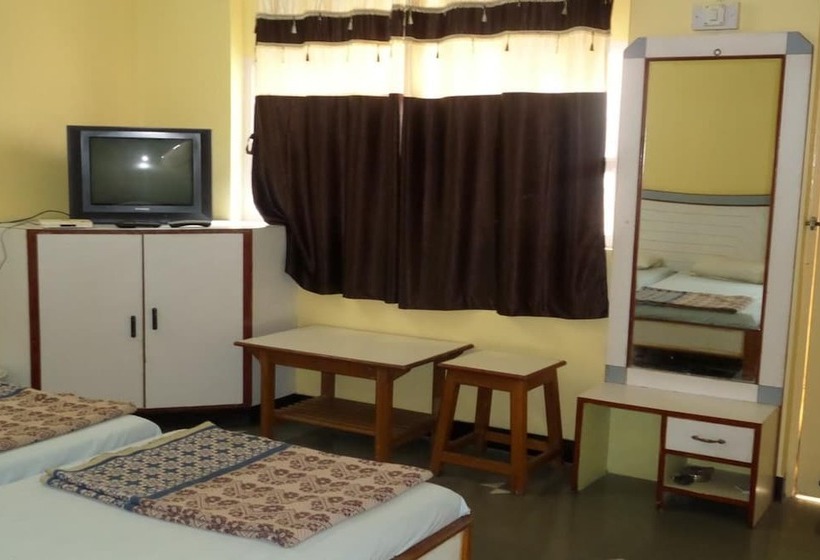 فندق Indira Sagar