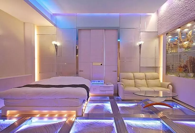 Hotelli Mikazato   Adults Only