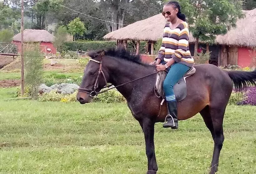 پانسیون Enkorika Eco Village